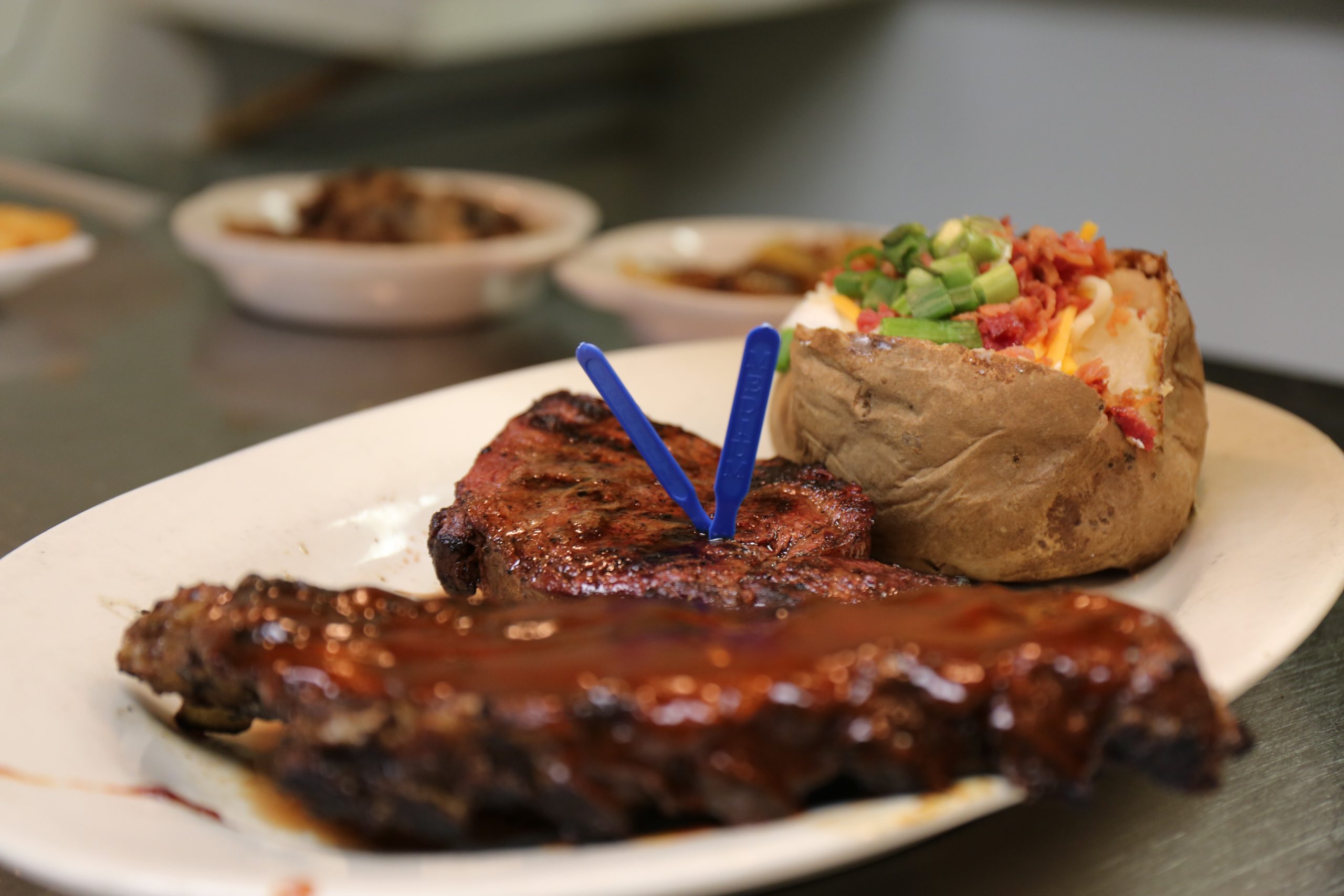 Food Near Southwest General Hospital